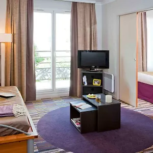 Apartahotel Adagio Buttes Chaumont París